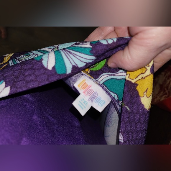 LuLaRoe Cassie pencil skirt, 2xl, NWOT, Purple w/blue floral - Picture 2 of 3